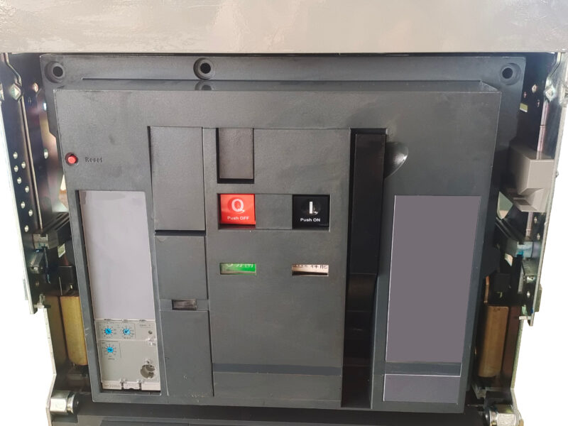 ACB 1600A 3P — product family image